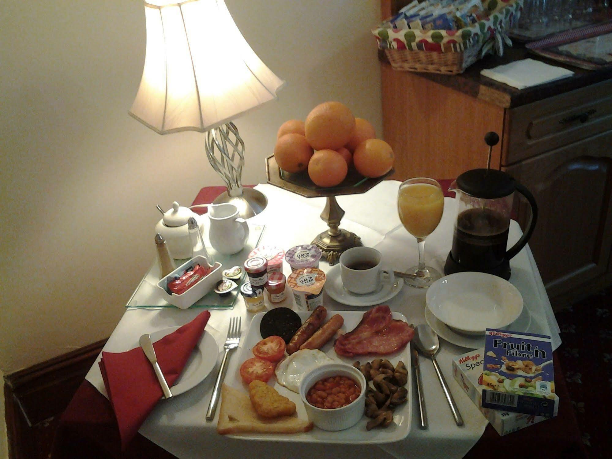 Clifton Villa Guest House Llandudno Luaran gambar